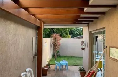 Casa em condomínio fechado com 3 quartos à venda na rua padre joão batista reus, 2748, camaquã, porto alegre, 174 m2 por r$ 640.000
