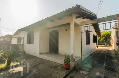 Casa com 2 quartos à venda na rua sezefredo ignácio de oliveira, 148, passo das pedras, porto alegre, 90 m2 por r$ 365.000