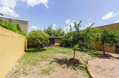 Casa com 3 quartos à venda na rua jorge salis goulart, 138, jardim são pedro, porto alegre, 360 m2 por r$ 1.474.000