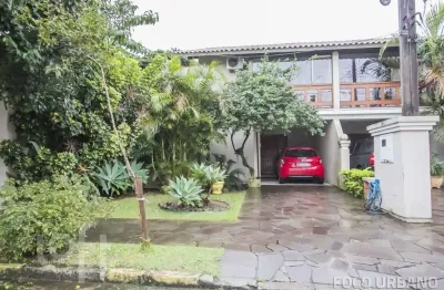 Casa em condomínio fechado com 3 quartos à venda na avenida eduardo prado, 2050, ipanema, porto alegre, 233 m2 por r$ 1.080.000