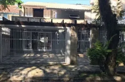 Casa com 4 quartos à venda na rua érico silveira peixoto, 95, ipanema, porto alegre, 450 m2 por r$ 1.235.000