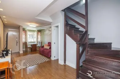Casa com 3 quartos à venda na rua paulo blaschke, 715, jardim itu sabará, porto alegre, 107 m2 por r$ 636.000