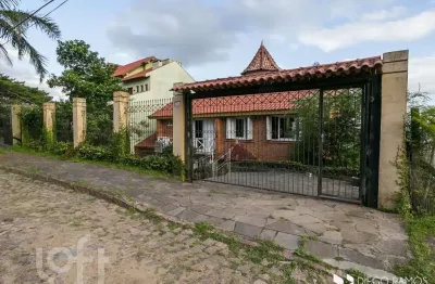Casa com 3 quartos à venda na rua fernando osório, 1869, teresópolis, porto alegre, 256 m2 por r$ 785.000