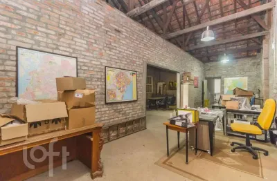 Casa com 2 quartos à venda na avenida cairu, 377/379, navegantes, porto alegre, 210 m2 por r$ 690.000