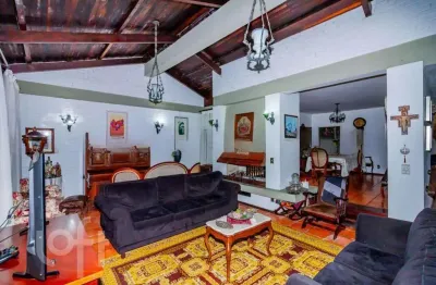 Casa com 5 quartos à venda na avenida guaíba, 900, ipanema, porto alegre, 365 m2 por r$ 1.300.000