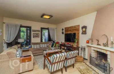 Casa com 3 quartos à venda na rua ítalo brutto, 220, espírito santo, porto alegre, 280 m2 por r$ 850.000