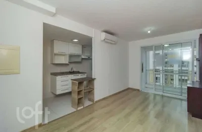 Apartamento com 2 quartos à venda na avenida benno mentz, 100, vila ipiranga, porto alegre, 62 m2 por r$ 483.000