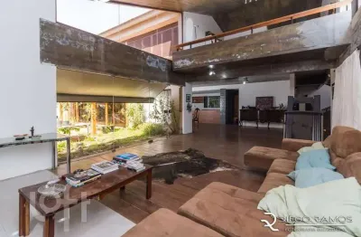 Casa com 4 quartos à venda na travessa hilário kieling, 73, tristeza, porto alegre, 450 m2 por r$ 2.500.000