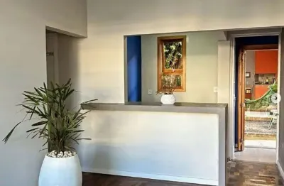 Apartamento com 2 quartos à venda na rua itacolomi, 25, passo da areia, porto alegre, 51 m2 por r$ 300.000