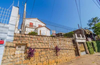 Casa com 3 quartos à venda na avenida nonoai, 1566, nonoai, porto alegre, 319 m2 por r$ 750.000