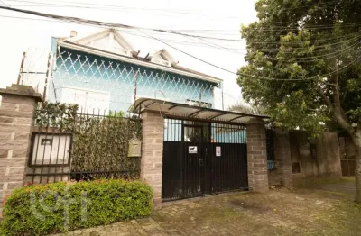 Casa com 3 quartos à venda na rua itapema, 156, vila jardim, porto alegre, 310 m2 por r$ 950.000