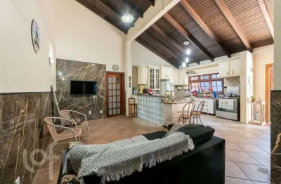 Casa com 3 quartos à venda na rua rezende costa, 498, sarandi, porto alegre, 196 m2 por r$ 1.200.000