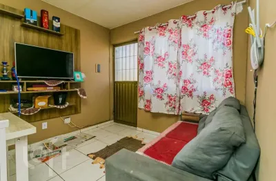 Apartamento com 2 quartos à venda na rua dos maias, 420, santa rosa de lima, porto alegre, 39 m2 por r$ 115.000