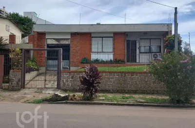Casa com 4 quartos à venda na rua aneron corrêa de oliveira, 160, jardim do salso, porto alegre, 179 m2 por r$ 717.000
