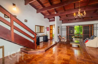 Casa com 3 quartos à venda na rua doutor paulo franco dos reis, 40, boa vista, porto alegre, 240 m2 por r$ 3.769.800