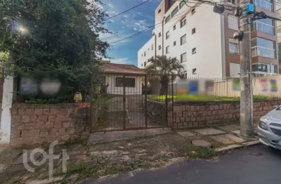 Casa com 3 quartos à venda na rua doutor armando barbedo, 1138, tristeza, porto alegre, 497 m2 por r$ 700.000