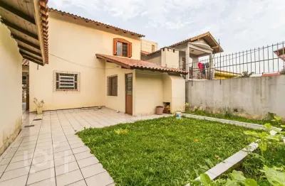 Casa com 3 quartos à venda na avenida doutor saulo coelho, 120, rubem berta, porto alegre, 120 m2 por r$ 585.000