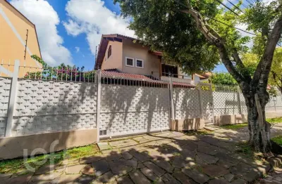 Casa em condomínio fechado com 3 quartos à venda na rua ivo walter kern, 650, hípica, porto alegre, 178 m2 por r$ 990.000