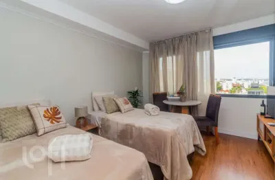 Apartamento com 1 quarto à venda na rua casemiro de abreu, 576, rio branco, porto alegre, 24 m2 por r$ 795.000