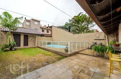 Casa com 3 quartos à venda na Rua Ancara, 330, Hípica, Porto Alegre, 220 m2 por R$ 950.000