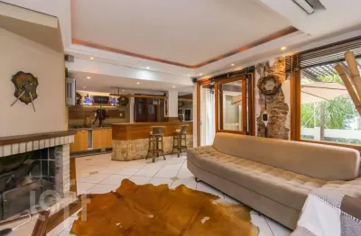 Apartamento com 2 quartos à venda na rua jaraguá, 56, bela vista, porto alegre, 240 m2 por r$ 931.000