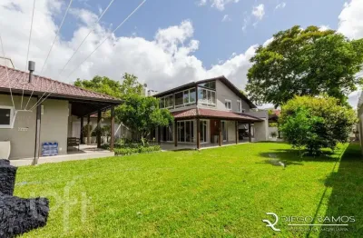 Casa com 4 quartos à venda na rua coronel joão leite filho, 91, ipanema, porto alegre, 500 m2 por r$ 2.490.000