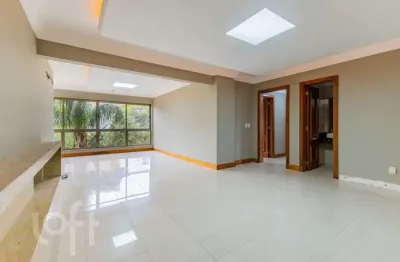 Apartamento com 3 quartos à venda na rua doutor pereira neto, 460, tristeza, porto alegre, 154 m2 por r$ 990.000