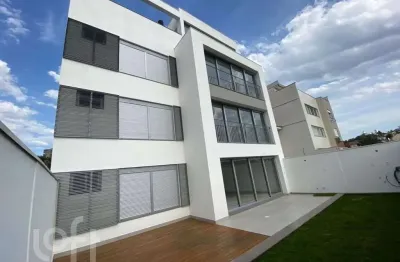 Apartamento com 3 quartos à venda na rua miracema, 286, chácara das pedras, porto alegre, 209 m2 por r$ 1.516.675