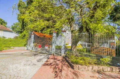 Apartamento com 3 quartos à venda na rua afonso arinos, 291, camaquã, porto alegre, 158 m2 por r$ 640.000