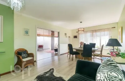 Apartamento com 3 quartos à venda na Rua Dona Adda Mascarenhas de Moraes, 705, Jardim Itu Sabará, Porto Alegre, 307 m2 por R$ 1.650.000