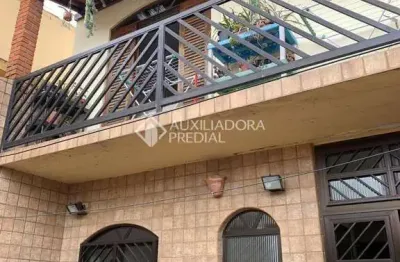 Casa com 4 quartos à venda na rua gerônimo dos santos, 33, nova petrópolis, são bernardo do campo, 220 m2 por r$ 910.000