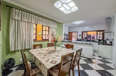 Casa com 3 quartos à venda na Rua Progresso, 104, Santa Terezinha, São Bernardo do Campo, 250 m2 por R$ 980.000