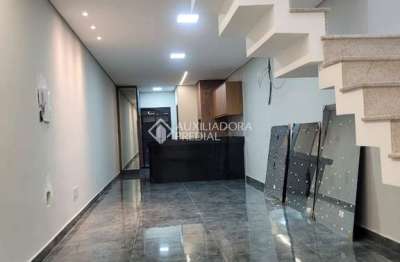 Casa em condomínio fechado com 3 quartos à venda na rua java, 70, parque oratório, santo andré, 150 m2 por r$ 812.900