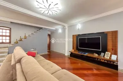 Casa com 3 quartos à venda na rua luiz secondo batistini, 27, nova petrópolis, são bernardo do campo, 260 m2 por r$ 1.010.000