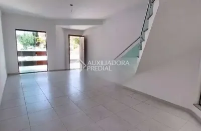 Casa em condomínio fechado com 3 quartos à venda na rua primeiro de maio, 155, baeta neves, são bernardo do campo, 200 m2 por r$ 790.000