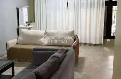 Casa com 5 quartos à venda na Praça Frederico Osanam, 47, Vila Moinho Velho, São Paulo, 258 m2 por R$ 1.800.000