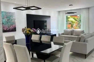 Casa em condomínio fechado com 3 quartos para alugar na rua gerônimo dos santos, 74, nova petrópolis, são bernardo do campo, 254 m2 por r$ 7.500