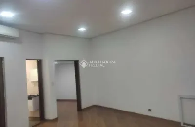 Casa em condomínio fechado com 2 quartos para alugar na plewna, 139, vila nossa senhora das vitórias, mauá, 127 m2 por r$ 2.640