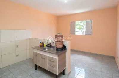 Casa com 2 quartos para alugar na pajeu, 171, taboão, diadema, 83 m2 por r$ 1.600