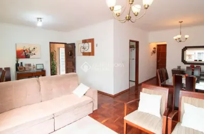 Casa em condomínio fechado com 3 quartos para alugar na alameda dona tereza cristina, 453, nova petrópolis, são bernardo do campo, 170 m2 por r$ 8.800