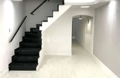 Casa em condomínio fechado com 3 quartos para alugar na rua birmânia, 37, taboão, são bernardo do campo, 280 m2 por r$ 4.950