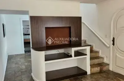 Casa com 3 quartos para alugar na Avenida Wallace Simonsen, 907, Nova Petrópolis, São Bernardo do Campo, 180 m2 por R$ 4.500