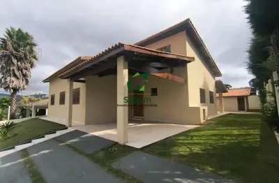 Refúgio de tranquilidade e conforto na região de atibaia – casa térrea em condomínio fechado
