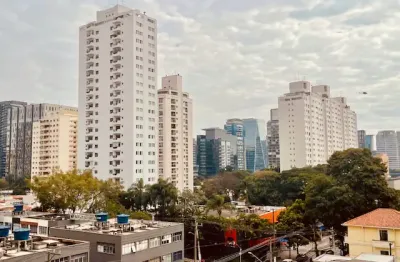 Conjunto comercial com 2 salas no melhor ponto da vila olímpia, clara, ensolarada, 42m2
