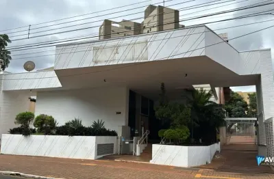 Excelente oportunidade comercial no centro da cidade próximo a praça central