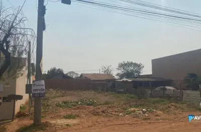Terreno na av comercial na frente do supermercado mister junior