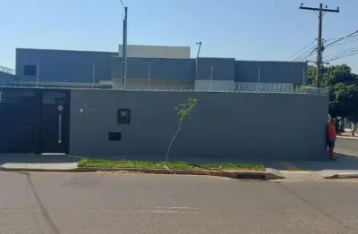 Linda casa no bairro tijuca com 75 m2 de área constrita e 150 m2 de área útil. acabamento primeira linha