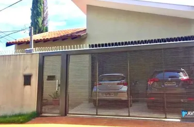 Conforto e lazer: casa térrea no jardim bela vista!