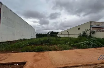 Terreno à venda na Escaramuça, Jardim Radialista, Campo Grande