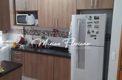 Apartamento - quintal privativo - 2 dormitórios - rico em planejados